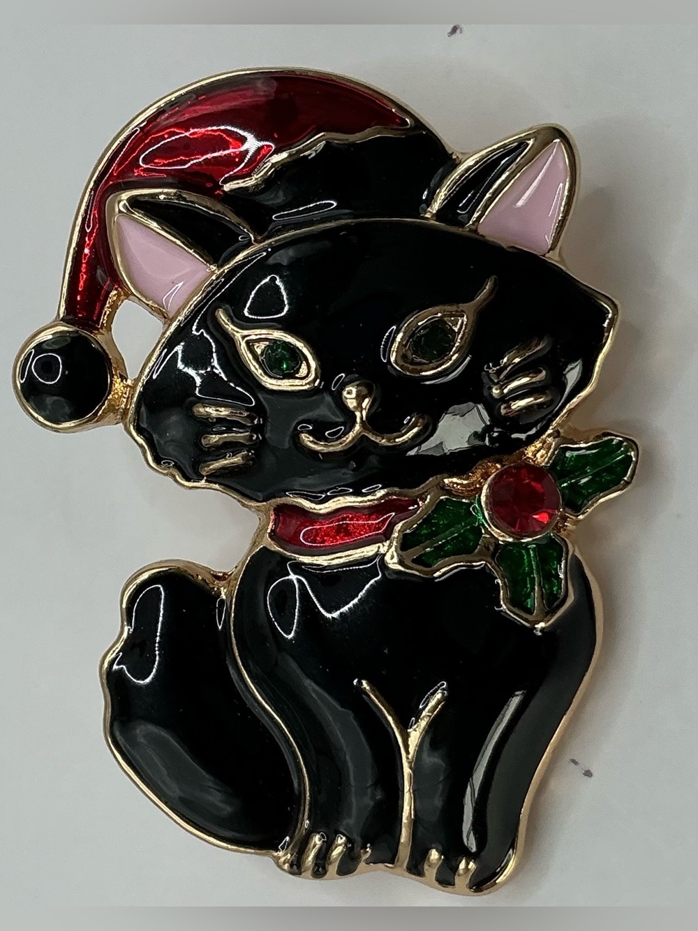 GOLD TONE BLACK ENAMELED HOLIDAY CHRISTMAS CAT WITH SANTA HAT NWOT